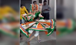 નવરાત્રીના કોસ્ચ્યુમ ઘણા જોયા પણ આ કોસ્ચ્યુમએ મન મોહી લીધું