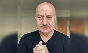 કોરોનાના કહેરને લઇ અનુપમ ખૈરએ પણ આપી હાથ ધોવાની સલાહ