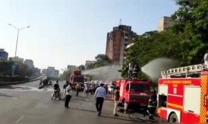 કોરોના સામે લાડવા સુરત નગરપાલિકા દ્વારા જંતુનાશક દવાનો છટકાવ