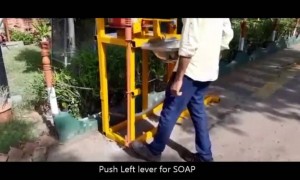 અમદાવાદ રેલવે સ્ટેશન પર મુકવામાં આવ્યા સ્માર્ટ વોશ બેસીન