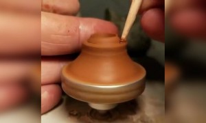 આ કારીગરે બનાવ્યા આંગળીના વેઢા જેવડા નાનકડા વાસણો