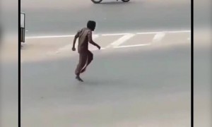 એસી વૈસા નહિ દેશી પિયા હૈ દેશી.....