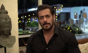 સલમાન ખાને વિડિઓ શેર કરી લોકડાઉનનું ઉલ્લંઘન કરી રહેલા લોકોને કર્યા સાવચેત