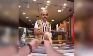 દુબઈનો આઈસ્ક્રીમ વાળો