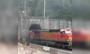 ટ્રેન ની સફર કરતા પ્લેન