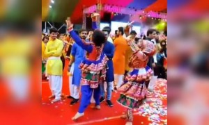 આ લોકો વાંઢાઓનો બવ જીવ બાળે છે