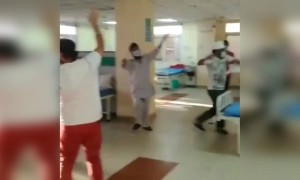 પંજાબના ક્વોરૅન્ટીન સેન્ટરમાં જુઓ લોકો કેવી રીતે કરી રહ્યા છે મનોરંજન