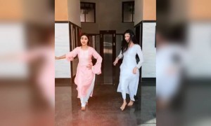 આ બન્ને છોકરીઓનો જબરદસ્ત ડાન્સ જોયો કે નહિ?