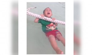 બધાના ગ્રુપમાં એક આવો નોટંકી મિત્ર હોય જ છે