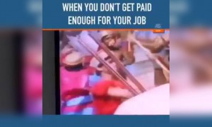 આ પાકો ગુજરાતી હશે બાકી રણભૂમિમાં દાંડિયા કોણ રમે!