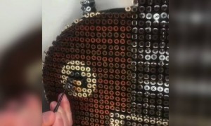 સ્ક્રુ પર બનાવેલી ગીટાર ની પેન્ટિંગ