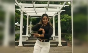 યુવતીએ કર્યો યાદ પિયા કી આને લાગી ગીત પર મસ્ત ડાન્સ