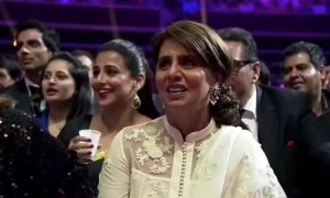 રિશી કપૂર અને રણબીર કપૂર એક સાથે એકજ સ્ટેજ પર આપ્યું હતું આ જબરદસ્ત પર્ફોમન્સ