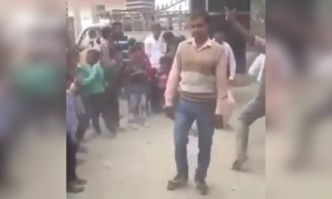 આ ક્યાં પ્રકાનો ડાન્સ છે ભાઈ...🤣