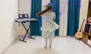 માધુરી દીક્ષિતના આઇકોનિક સોન્ગ એક દો તિન નું ડાન્સ કવર