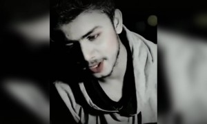 શાયરી: એ મત સોચના કી યાદ નહિ કરતે હમ